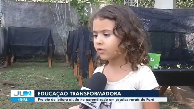 Matéria na Rede Globo mostrando projeto de hortas escolar em escolas públicas pela Rede Educare e Jardim de Comer.